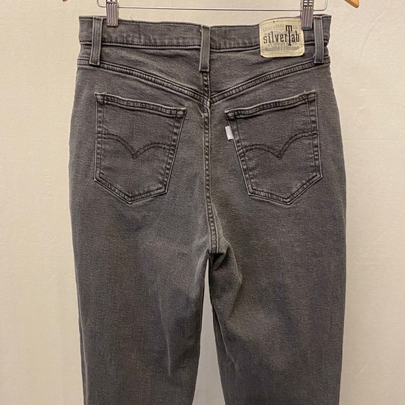 Levi’s 30 (US 10/11) Mom Jeans Silver Tab Gray High Rise Womens Stretch Tapered - Picture 6 of 15